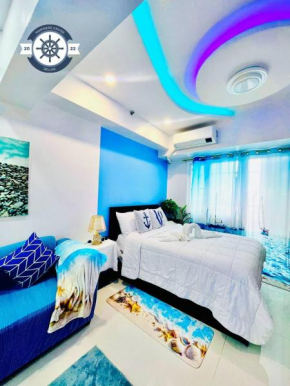 Fully-furnished Cozy One Bedroom Condo with Balcony near NAIA airport & Mall of Asia - FAST Wi-Fi